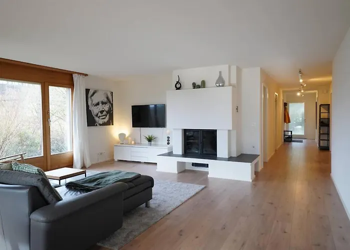 Sonniges Haus Bei Bern 度假居